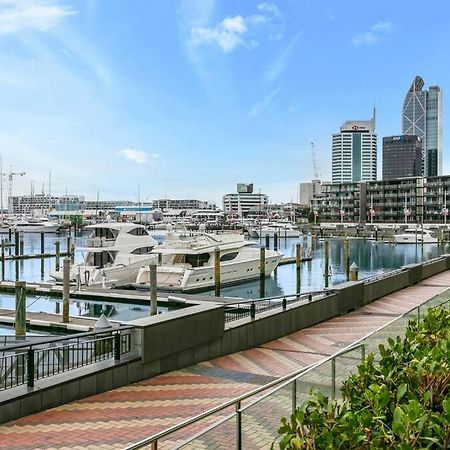 Elegant & Sunny Living With Stunning Marina Views Leilighet Auckland Eksteriør bilde